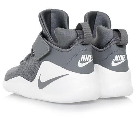 grey nike shoes boys